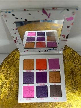 Jeffree Star Vibrant Pink Purple Orange Eyeshadow Palette